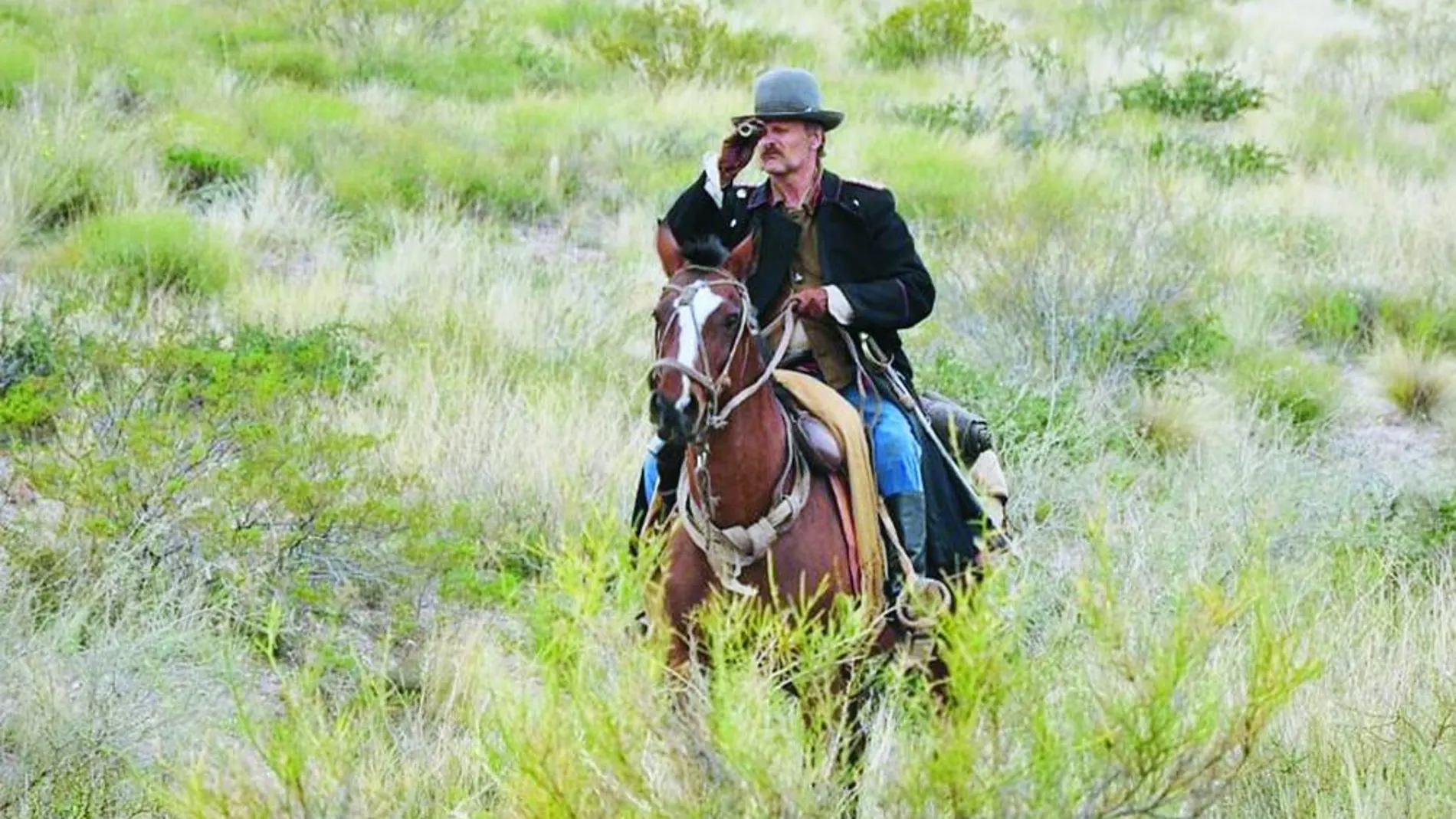 Viggo Mortensen interpreta al capitán Gunnar Dinesen, que pone rumbo a la Patagonia