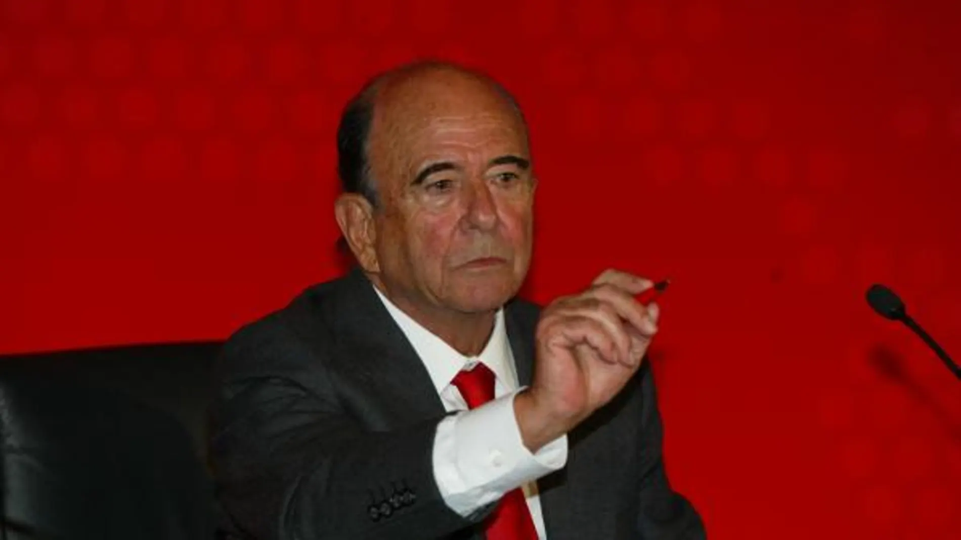 El presidente del Banco Santander, Emilio Botín