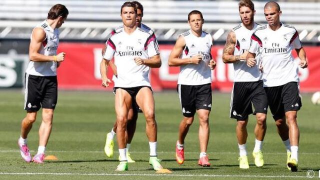 Instante del entrenamiento madridista de esta mañana