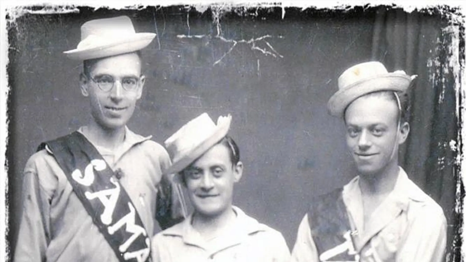 Jardiel, Joaquín Sama y Alberto Tapia realizaron en 1927 un curioso viaje de Madrid a Zaragoza