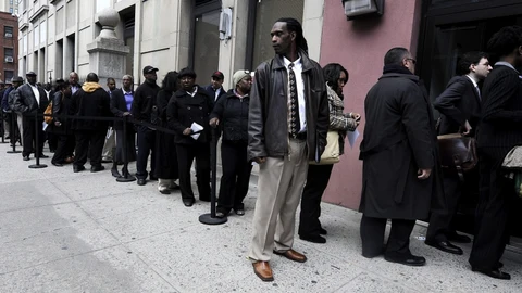El paro semanal en EEUU aumenta en 7.000 personas y marca su dato más elevado en diez meses