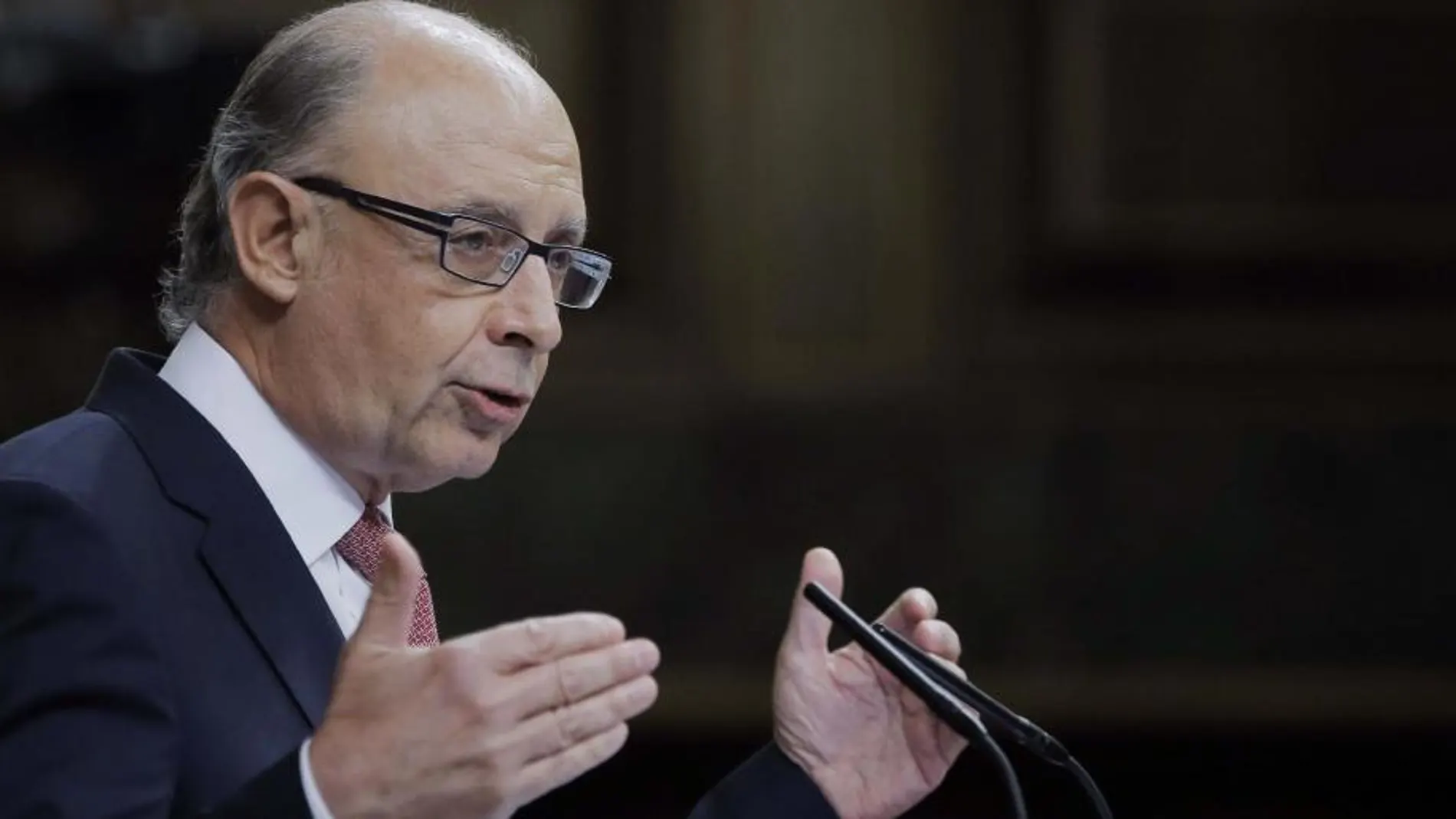 Cristóbal Montoro, durante su intervención en el debate de totalidad del proyecto de ley de presupuestos generales del Estado para 2015.
