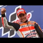 El piloto catalán de Honda, Marc Márquez, se fracturó el dedo meñique y fue intervenido