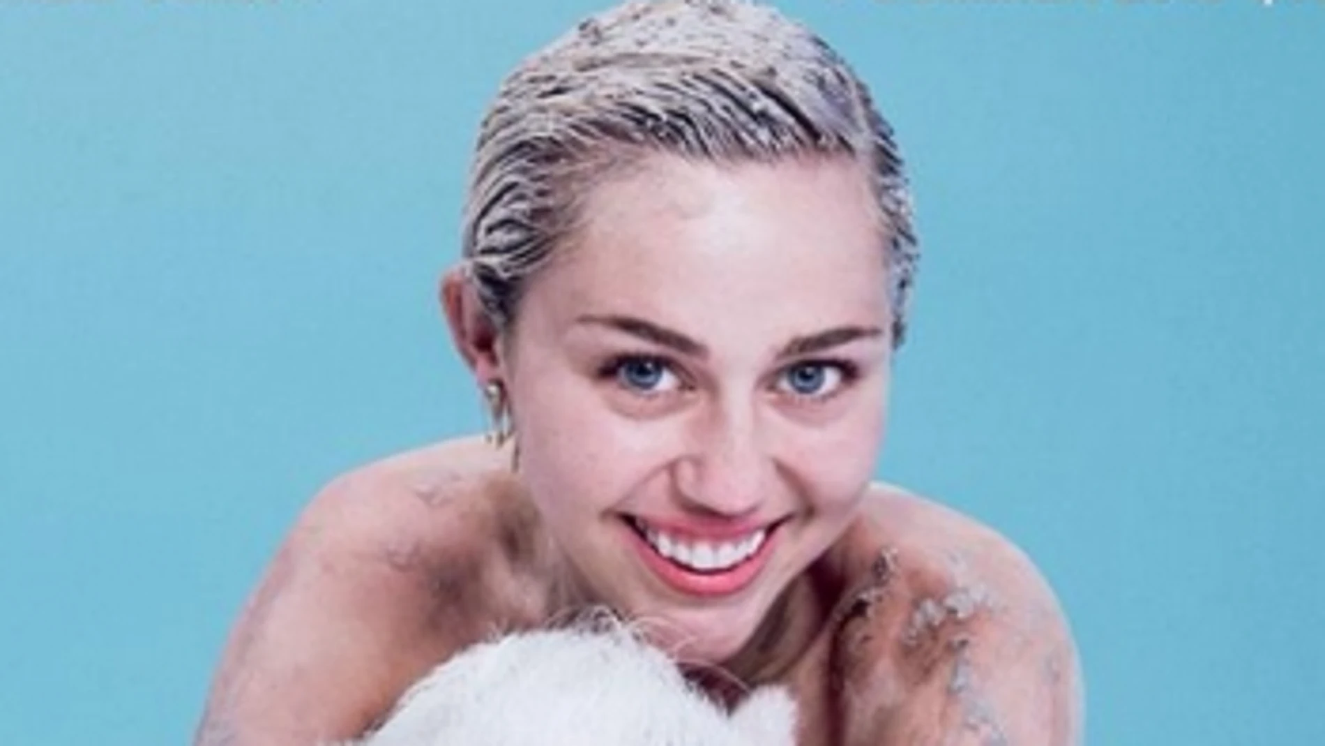 Miley Cyrus, desnuda para Paper