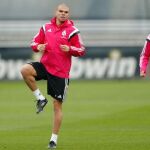 Pepe y Coentrao, durante el entrenamiento del Madrid de este jueves