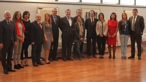 De izquierda a derecha: Luis Villarejo, Mercedes Coghen, María José Rienda, Alfredo Relaño, Ana Muñoz Merino, Santiago Nolla, Miguel Cardenal, Amaya Iríbar, Joan Vehils, Julián Redondo, Miriam Blasco, María Paz Corominas, Theresa Zabell y Oscar Campillo