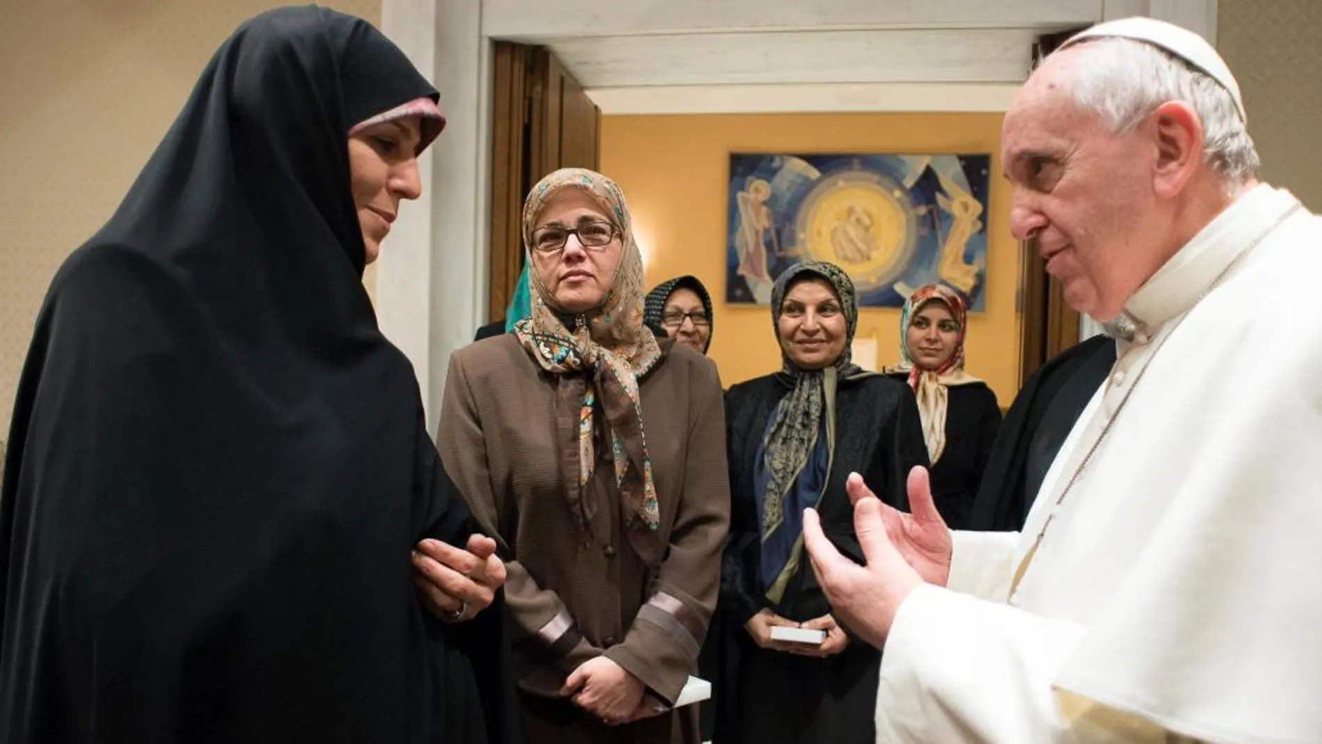 El Papa con la vicepresidenta de la República de Irán para Asuntos de la Mujer y la Familia, Shahinodkht Molaverdi