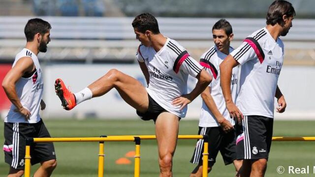 Sobre el césped sólo se entrenaron hoy los jugadores que menos minutos disputaron anoche