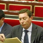 Flores exige a Blanco acuerdos en aeropuertos, cercanías y financiación