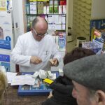 Imagen de archivo de una farmacia en Barcelona