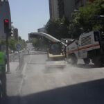 Asfaltado de una calle en Madrid 