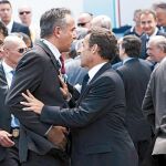El G-8 promete 20.000 millones de dólares contra el hambre en África
