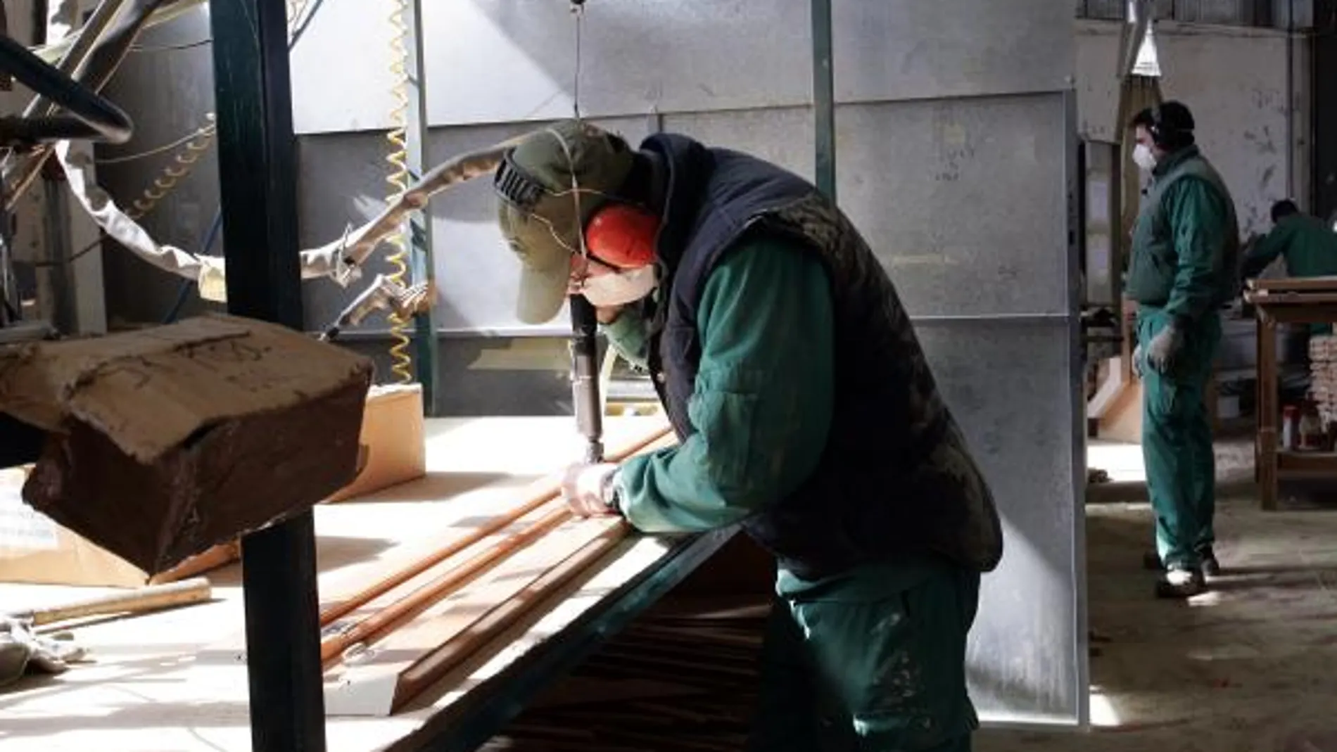 El PIB español caerá el 3% este año y el 0,7% en 2010, según el FMI