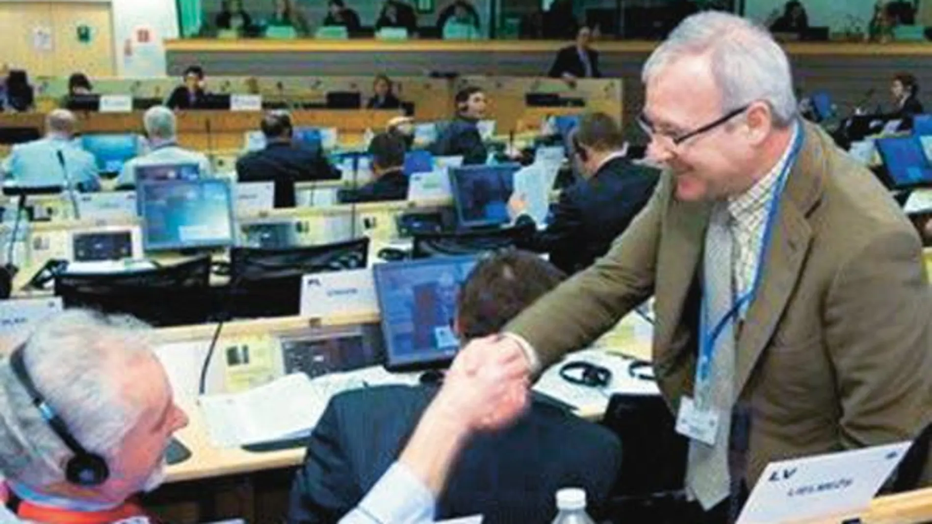 Valcárcel pide a la UE que agilice la concesión de los fondos de 2009