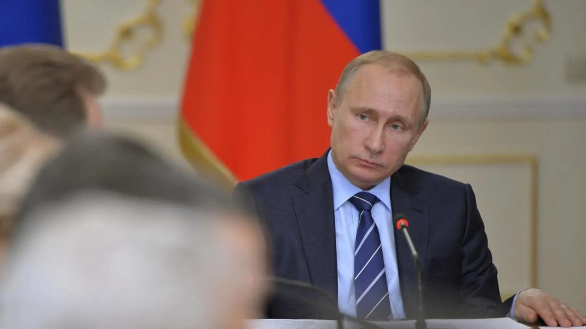 Vladimir Putin durante una reunión con los miembros del gobierno de Novo-Ogaryovo