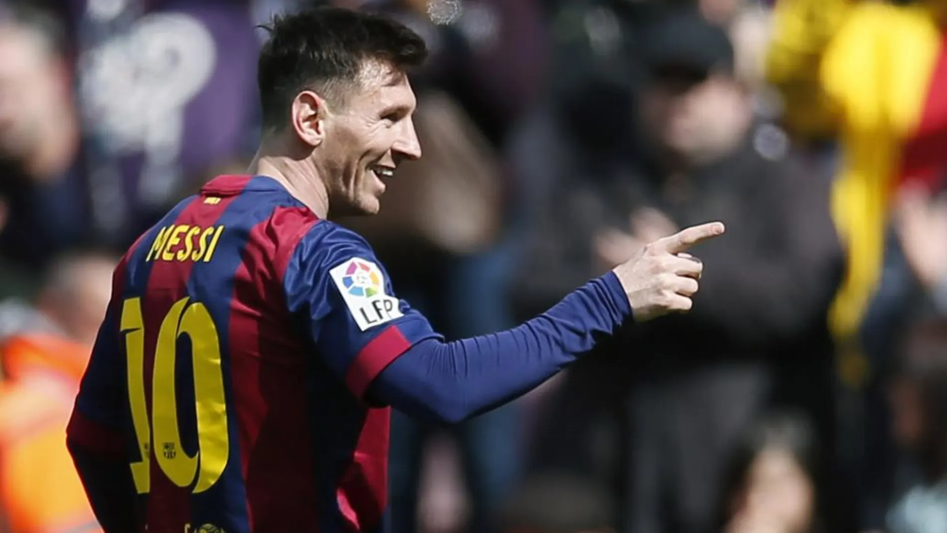 Messi supera a Zarra como jugador con más tripletes.