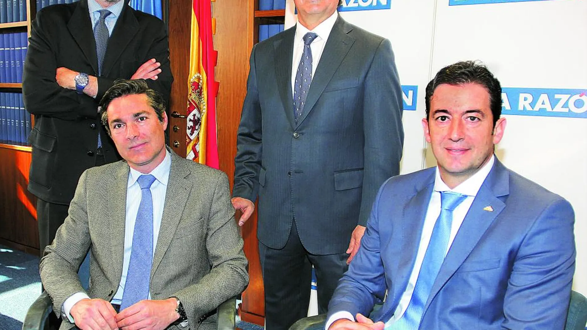 De izquierda a derecha, José Luis Casado y Manuel Alonso. Sentados, Ignacio Blanco y Carlos Díez