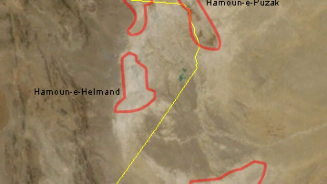 El opio y el contrabando destruyen uno de los mayores humedales de Irán