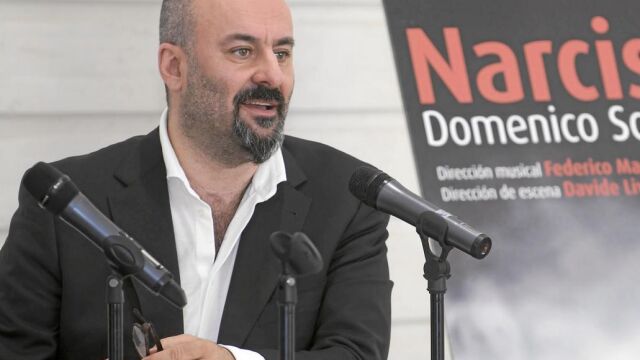 El intendente-artístico Davide Livermore en el acto de presentación