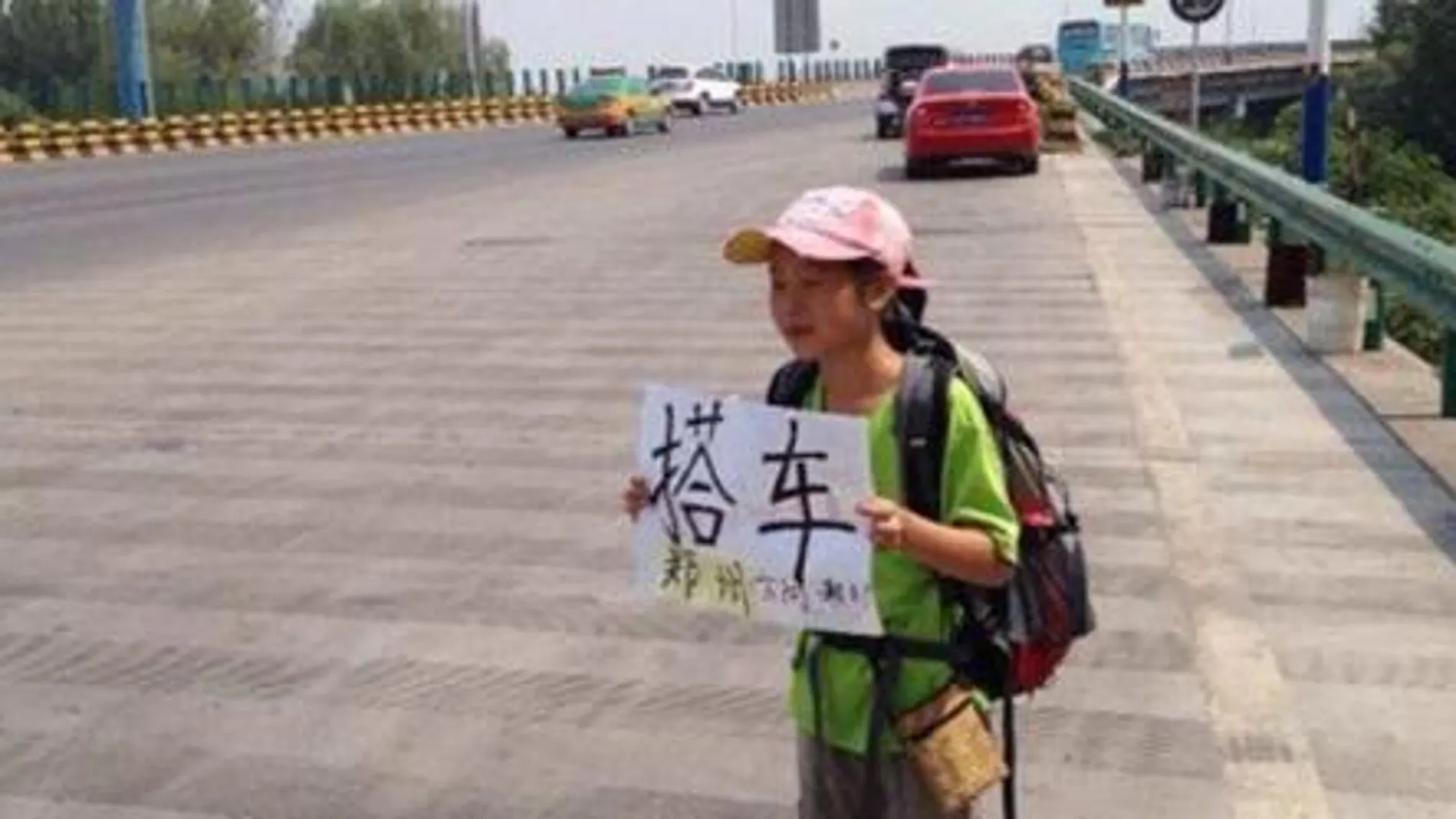 Una niña de 9 años recorre 4.000 kilómetros en 24 días haciendo autostop