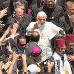 «El Papa, como un equilibrista, ha de oscilar a derecha e izquierda»