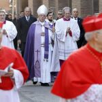 El Papa durante la procesión a la basílica de Santa Sabina