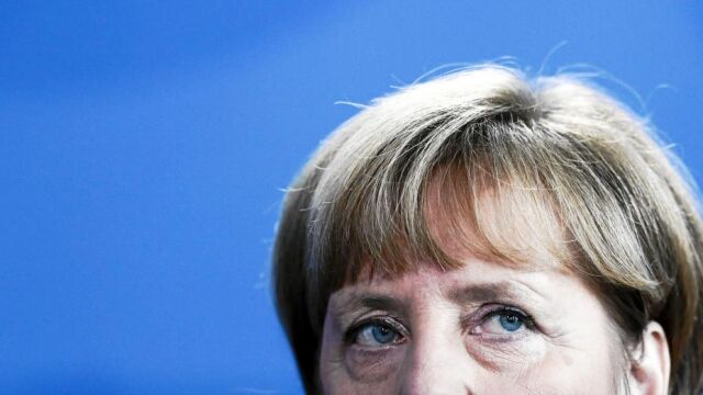 La canciller alemana, Angela Merkel, ayer, durante una rueda de Prensa en Berlín, tras su encuentro con el primer ministro pakistaní, Nawaz Sharif