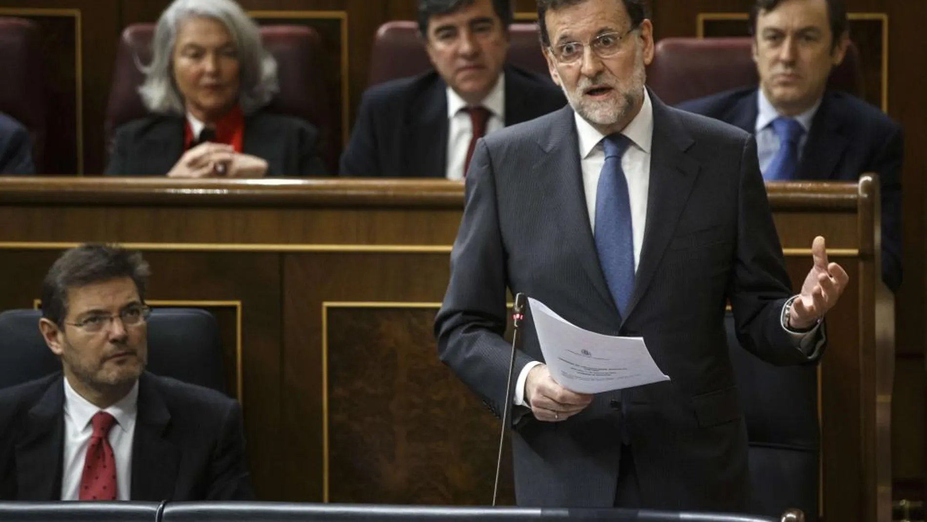 Rajoy sigue cociendo los candidatos