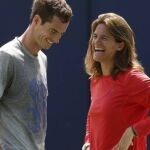Andy Murray y Amelie Mauresmo, sonrisas durante un entrenamiento