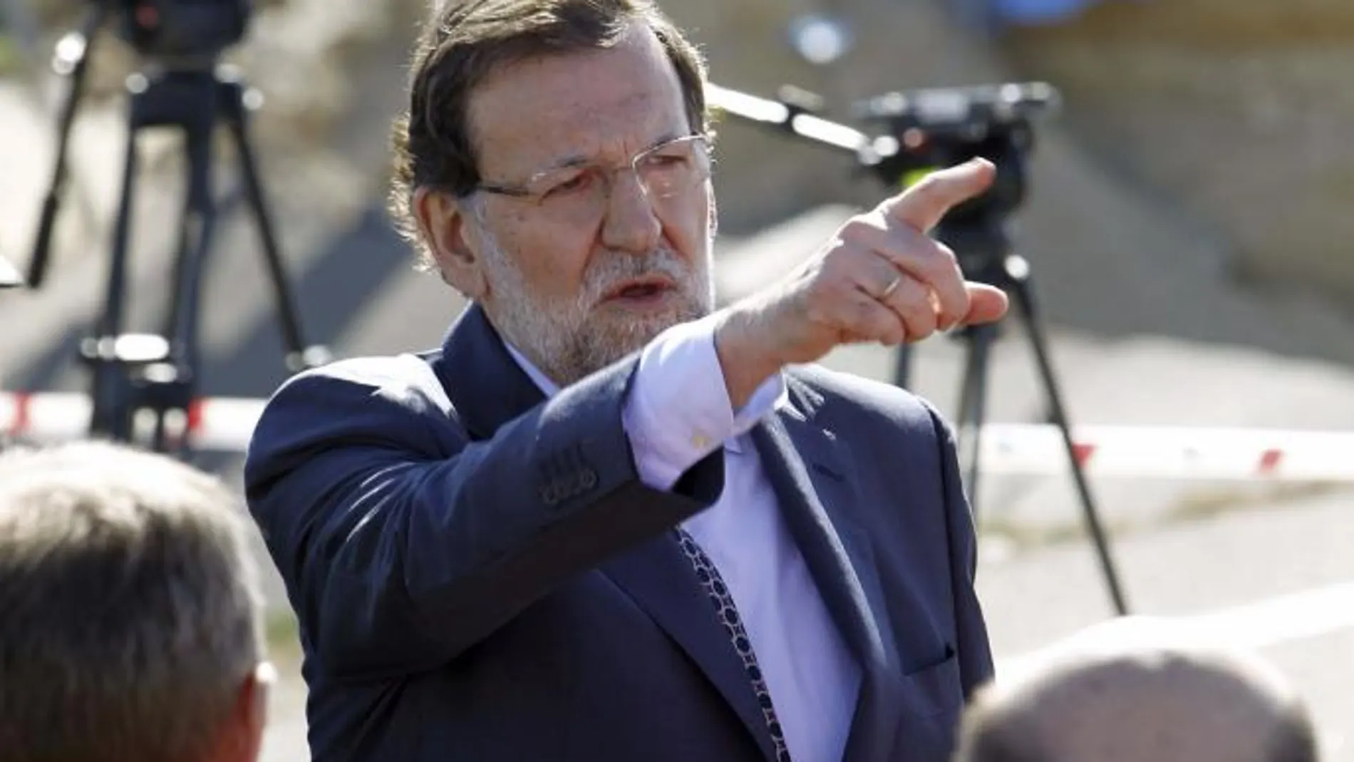 El presidente del Gobierno, Mariano Rajoy, durante su visita Zaragoza