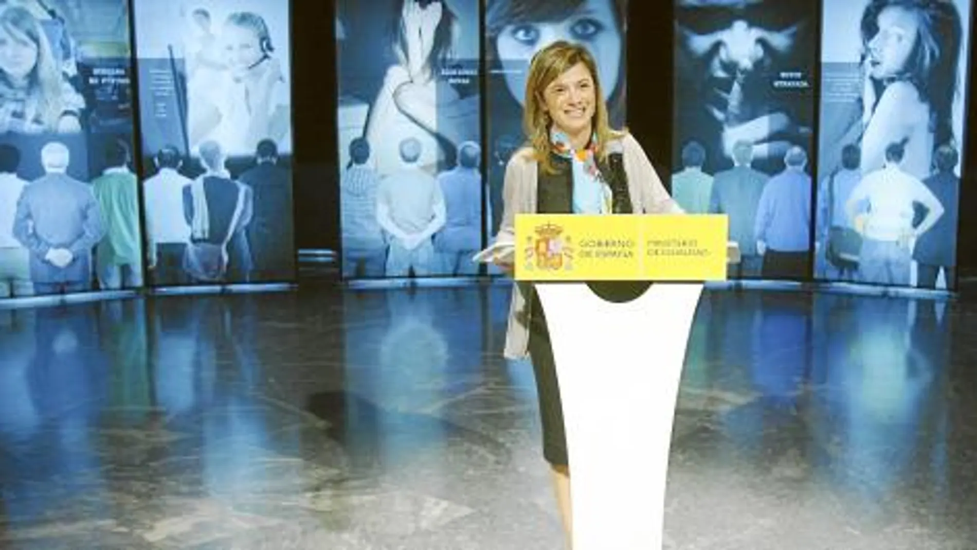 La ministra de Igualdad, Bibiana Aído, en un acto contra la trata de seres humanos