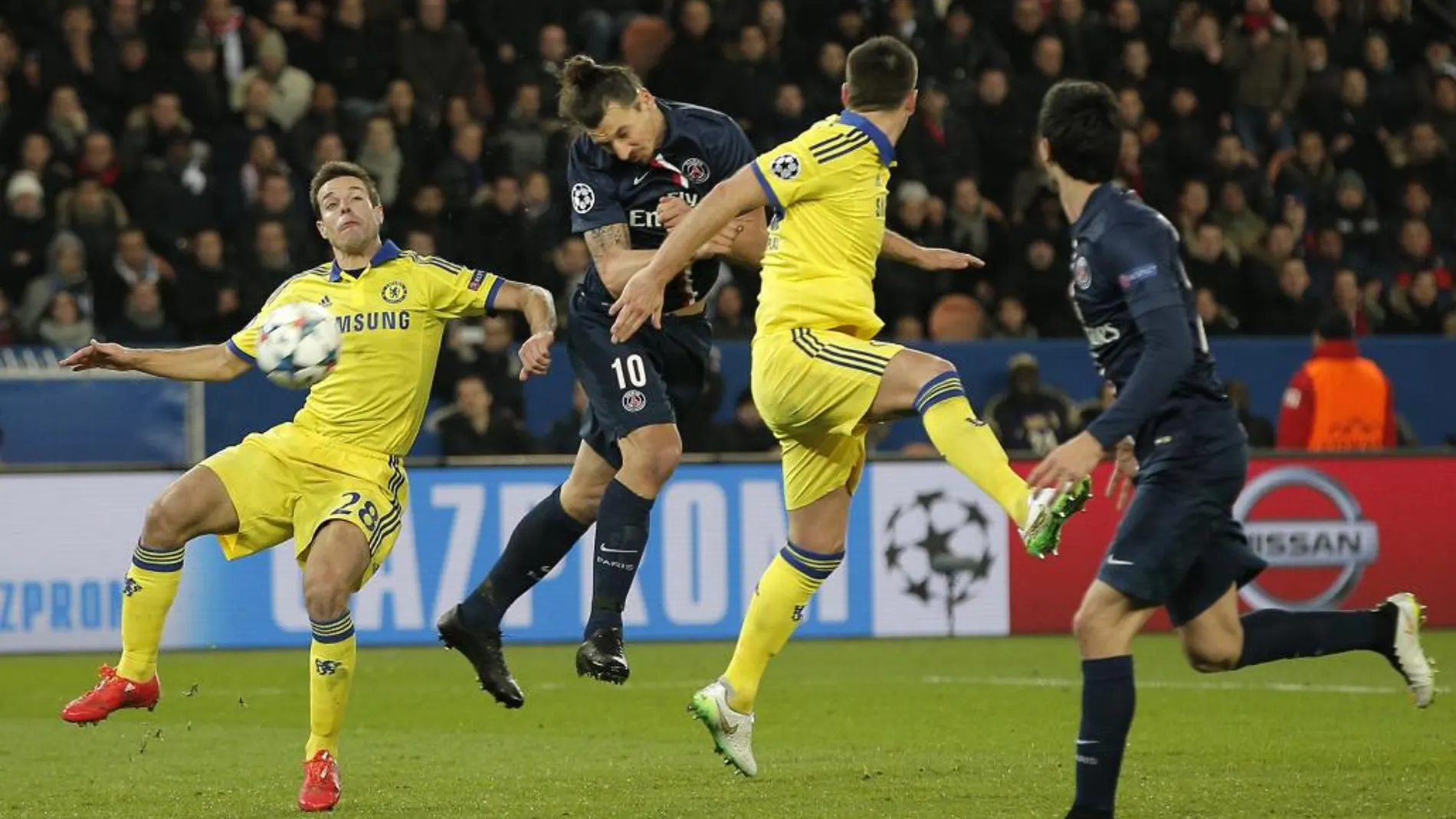 1-1. Cavani mantiene las opciones del PSG ante un Chelsea que cobra ventaja