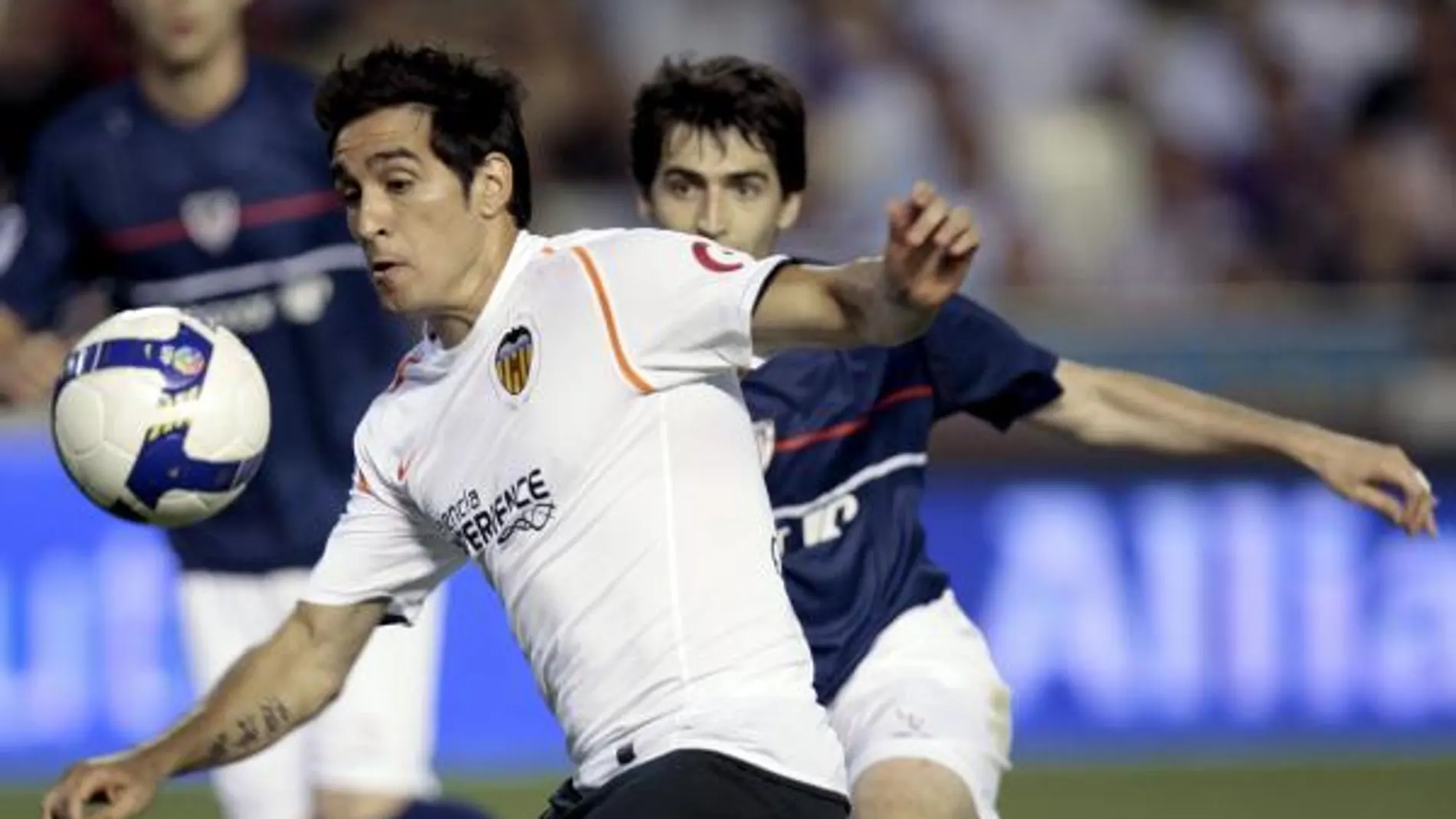 Villa deja al Valencia en la Copa de la UEFA con el Athletic de vacaciones
