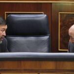 Los ministros Caamaño y Rubalcaba, en el Congreso