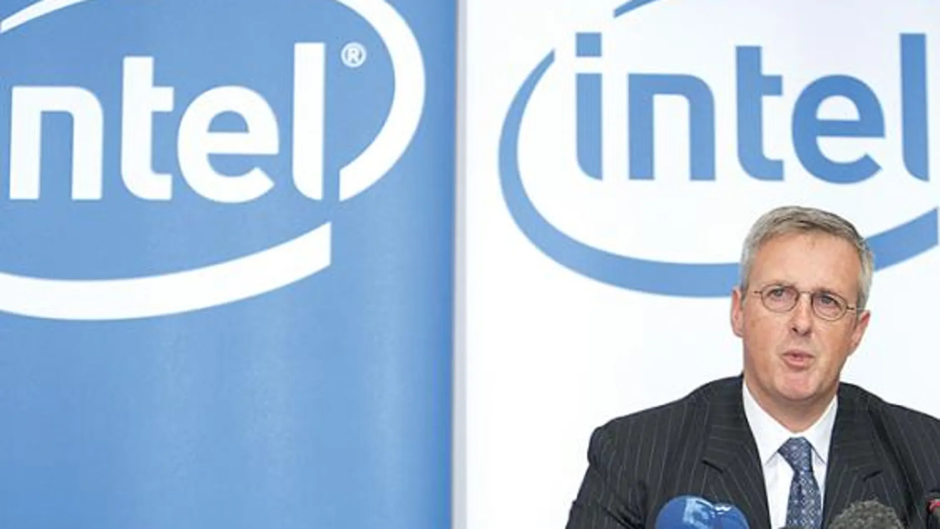 Bruselas impone a Intel una multa récord de 1.060 millones de euros