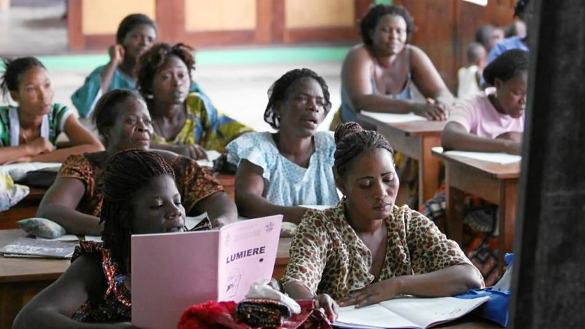 Más de 500 millones de mujeres en el mundo son analfabetas