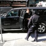 ADIÓS A NUEVA YORK. Pau abandonó con su padre el Hotel Sheraton camino de Memphis para pasar dos días en familia