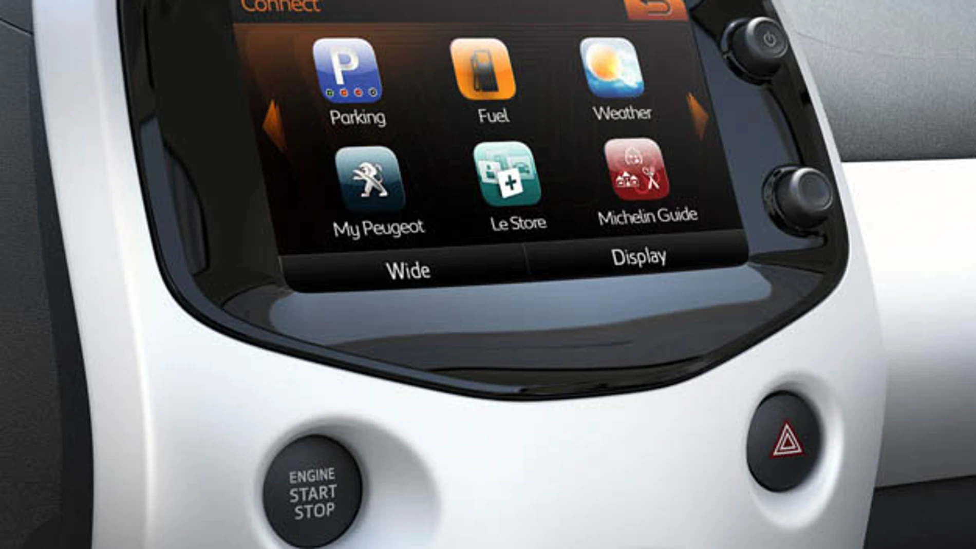 Desde la pantalla táctil se controlan las diferentes funciones del coche.