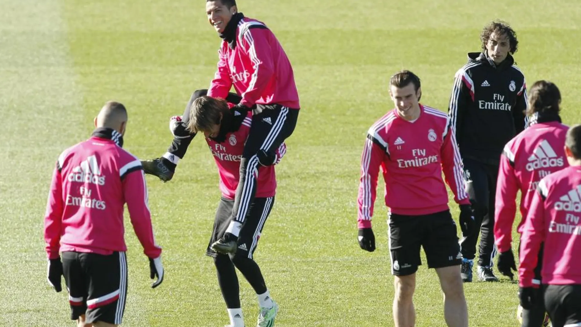 Cristiano, Coentrao, Bale y Benzema, durante el entrenamiento de ayer