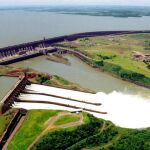 La presa de Itaipú, la mayor obra de ingeniería de Brasil