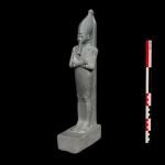 Hallan un tesoro escultórico del antiguo Egipto en Karnak