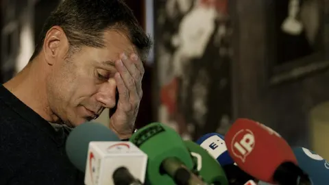 El diputado de UPyD por Valencia Toni Cantó ha anunciado hoy su próxima renuncia a su escaño en el Congreso y a ser candidato a la presidencia de la Generalitat Valenciana por este partido.