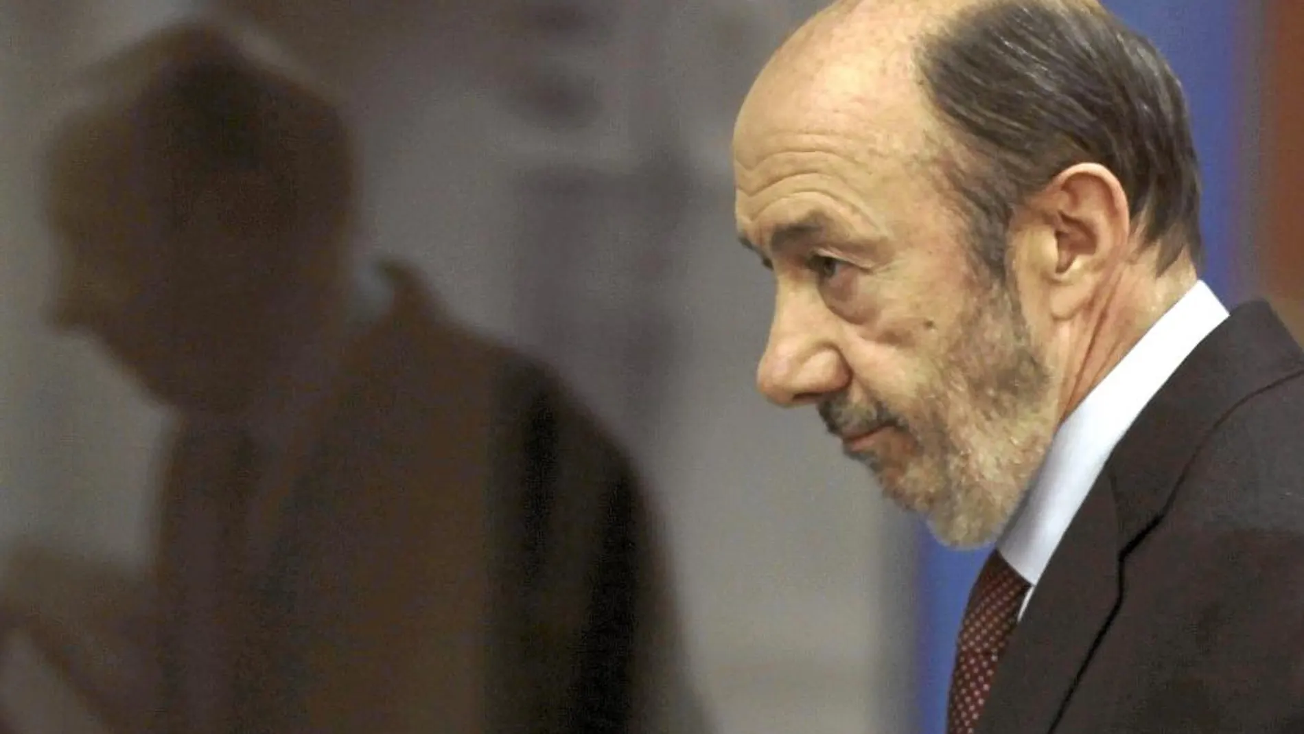 Rubalcaba plantea un programa revisionista