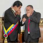 El presidente Nicolás Maduro y Diosdado Cabello, presidente de la Asamblea Nacional, en el Parlamento