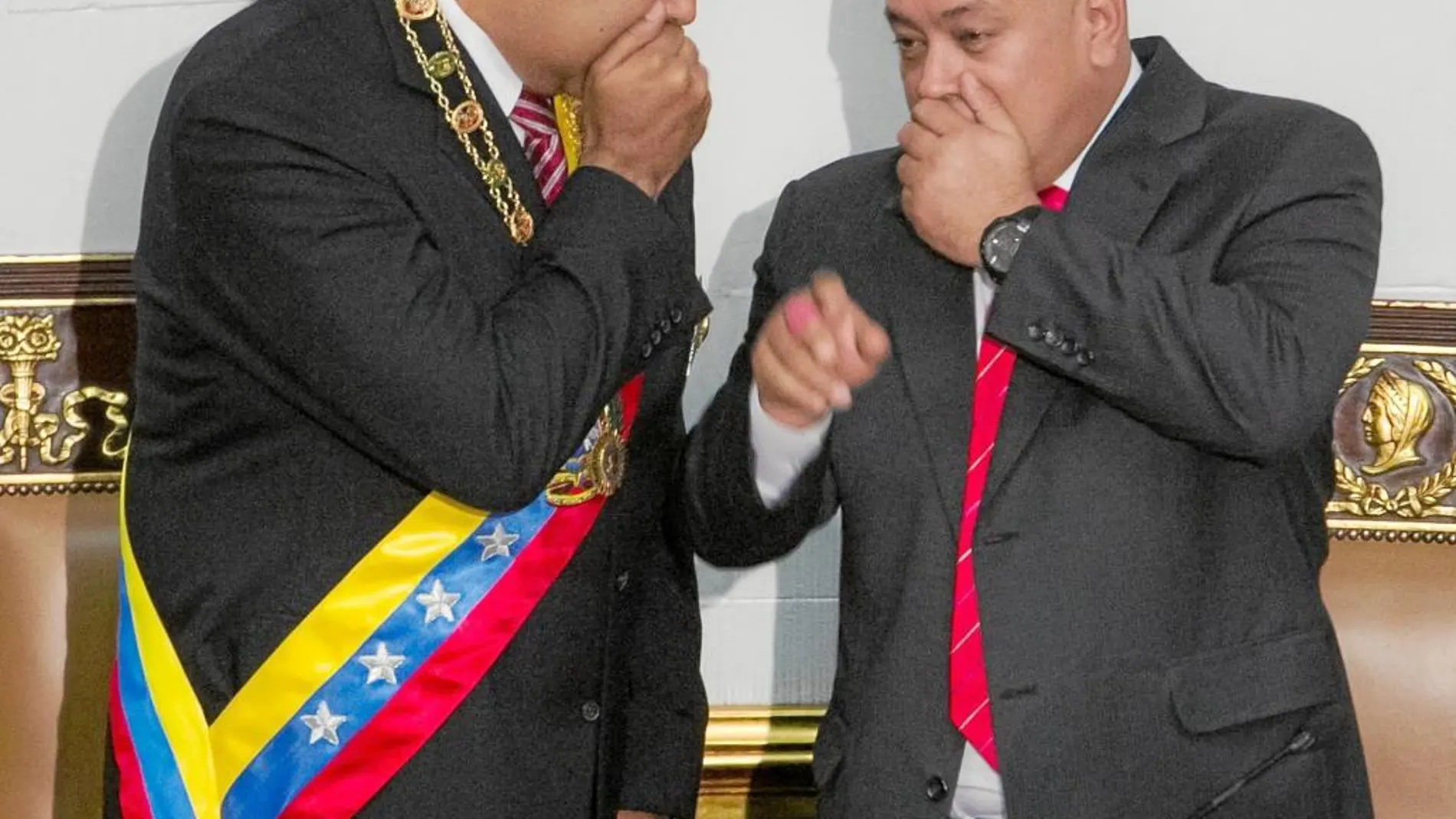 El presidente Nicolás Maduro y Diosdado Cabello, presidente de la Asamblea Nacional, en el Parlamento