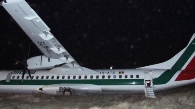 El avión reas su salida de pista
