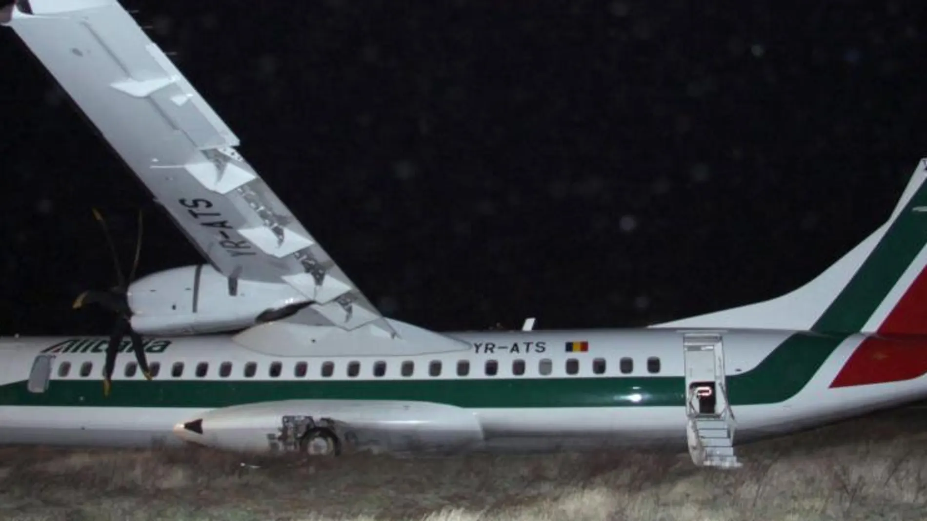 El avión reas su salida de pista
