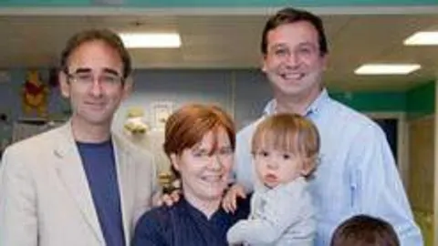 Una gota de pegamento salva a un bebé con una enfermedad incurable