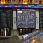 Vista general de las pantallas informativas de la Bolsa y Mercados Españoles (BME)