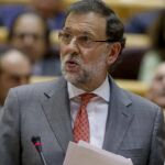 El presidente del Gobierno, Mariano Rajoy, interviene durante el pleno del Senado, celebrado esta tarde en la cámara alta